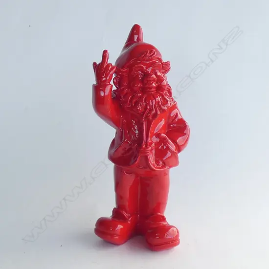 RED RESIN GNOME  H300