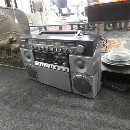 VINTAGE SANYO STEREO M-X960-K W.600mm AF