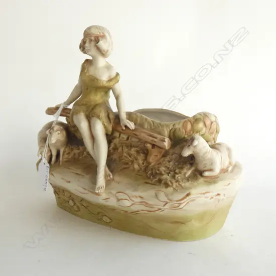 ROYAL DUX BOWL; GIRL w. SHEEP W.240mm