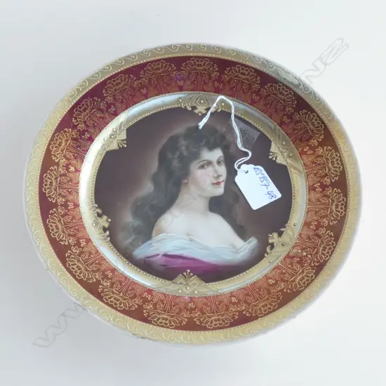 VIENNA  TYPE MAIDEN PORTRAIT PLATE - BEEHIVE STAMP TO BASE