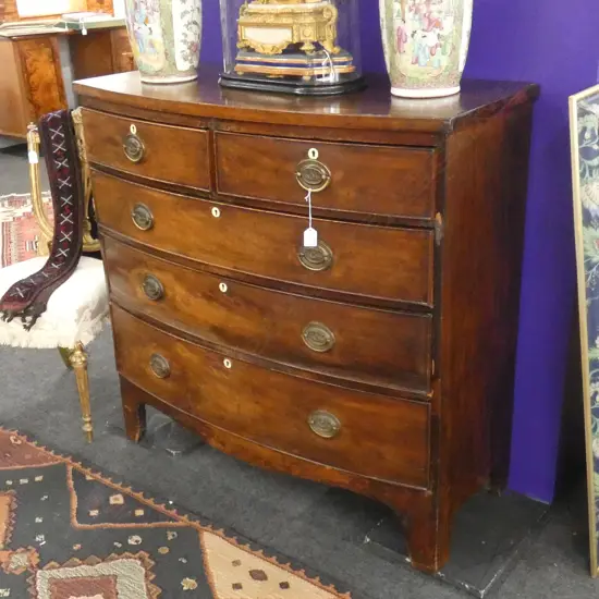GEORGIAN BOW FRONT CHEST OF DRAWERS...
