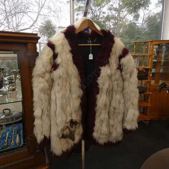 FUR JACKET w. DYED RED TRIM