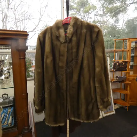 FURICOAT FUR SHORT JACKET BY D L ELLIS AUCKLAND SZ16 