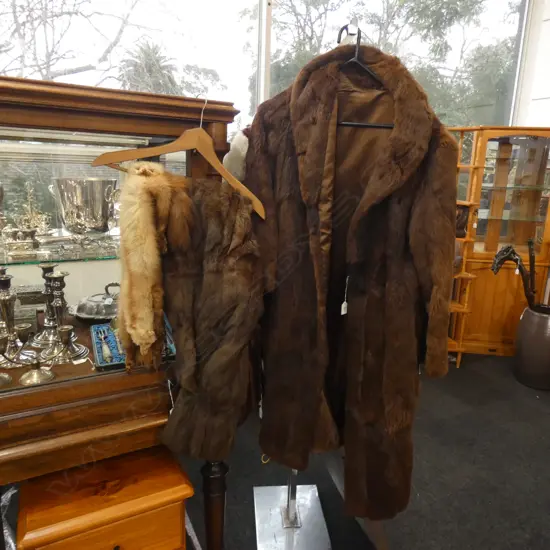 3 VINTAGE FURS; JACKET & 2 STOLES