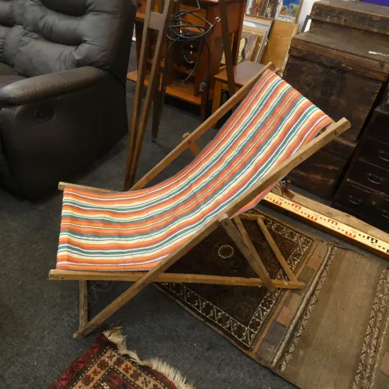 OLD HATHERLEY STRIPED CANVAS FOLDING DECK CHAIR