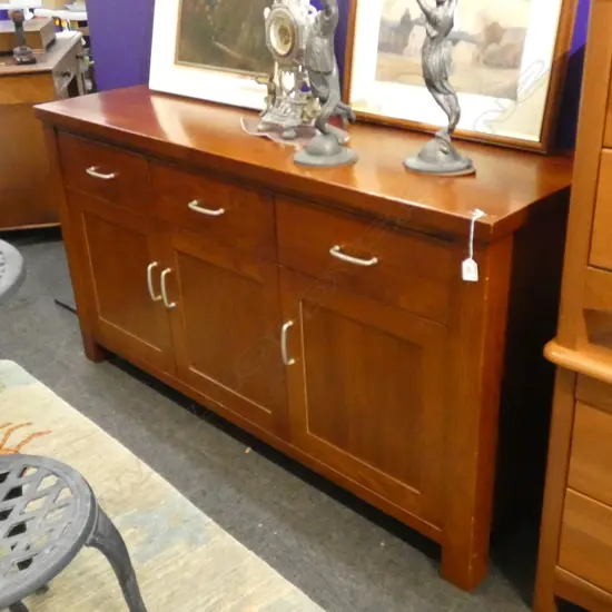 LG OAK SIDEBOARD 3 CUPBOARDS & DRAWERS L 1500MM