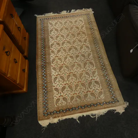 HAND KNOTTED WOOL PILE PAKASTANI SINGLE KNOTTED RUG...