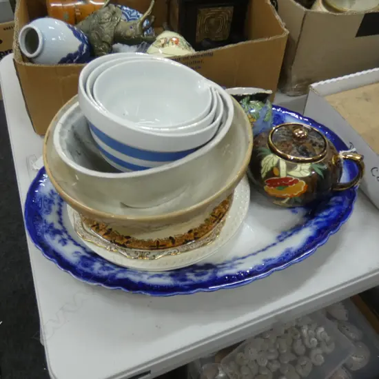 12 PCES ASST. CHINA; LARGE FLOW BLUE MEAT DISH, MASON CASH MIXING BOWL AF, JELLY MOULD, 3 CORNISHWARE MIXING BOWLS ETC