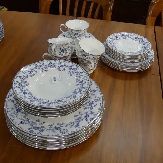 LARGE ROYAL DOULTON 'SAPPHIRE BLOSSOM' DINNER SET...