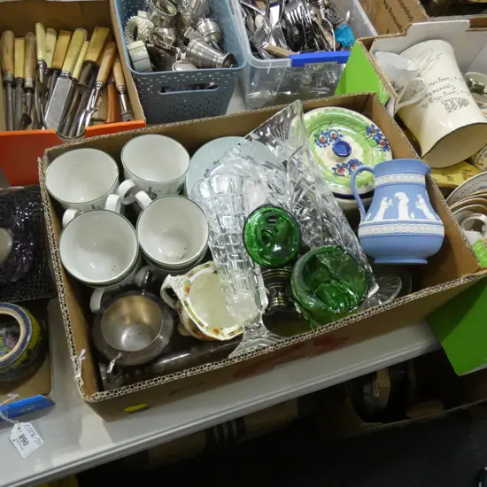 BOX MISC INCL TEA SET; BRASS ETC.