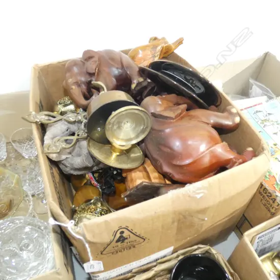 BOX LOT ASST. BRASS, ELEPHANTS ETC