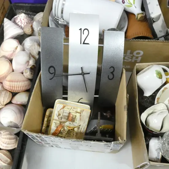 BOX MISC; WALL CLOCK / BRASS HANDLES / LETTER SLOT