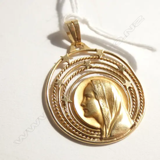 18CT MADDONA & STARS PENDANT 3 GRAMS