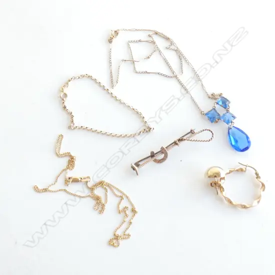 ASST 9CT GOLD JEWELLERY- BAR BROOCH / EARRINGS ETC