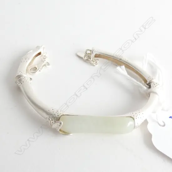 SILVER BAMBOO BRACELET PALE JADEITE PANEL
