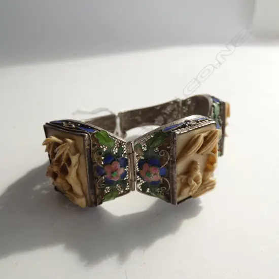 CHINESE SILVER BRACELET