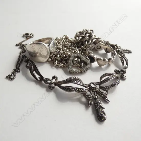 2 STG RINGS / 2 STG CHAINS / EDWARDIAN NECKLACE 52 GRAMS 