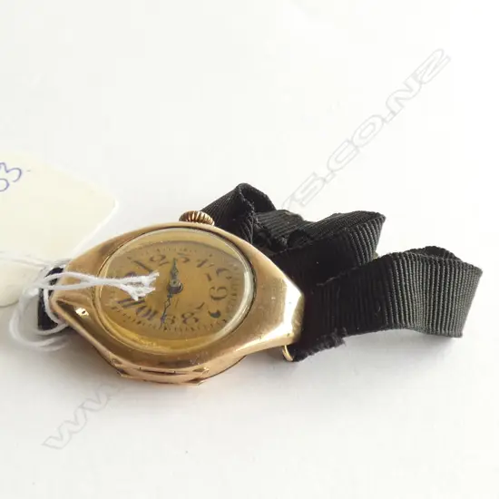 (19916) C1910/20 9CT ART DECO WRISTWATCH