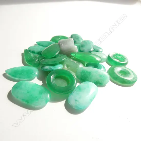 APPROX 24 JADEITE PENDANTS