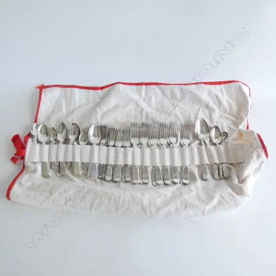 LARGE SET FIDDLE PATTERN CUTLERY IN CLOTH WRAP