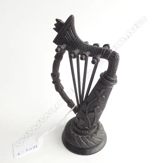 OLD IRISH BOG OAK CARVED ORNAMENTAL HARP (H) 160mm