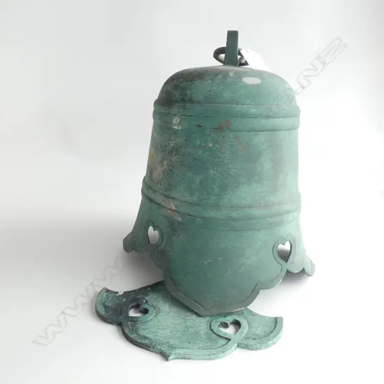 JAPANESE BRONZE TEMPLE BELL W WIDE CLAPPER