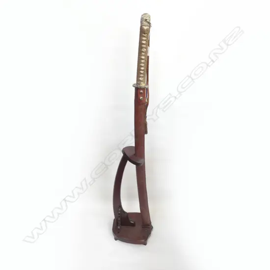 REPRODUCTION JAPANSE SWORD & STAND H.1120mm