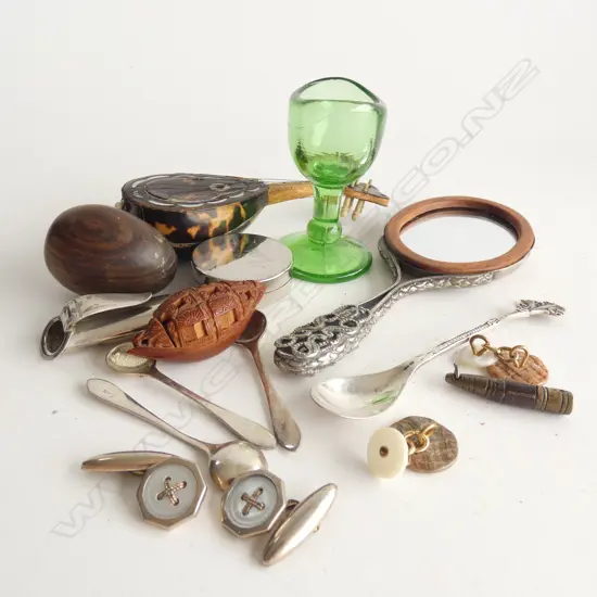 ASST 925 & SILVERTONE PCES / GREEN GLASS EYE BATH / ASST. TREEN / 2 PRS MOP CUFFLINKS