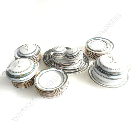 LARGE LOSOL WARE BURSLEM VICTORIAN DINNER SERVICE...