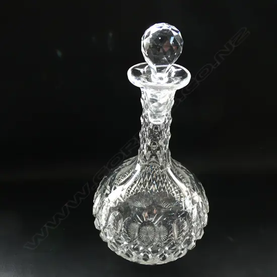 CUT CRYSTAL DECANTER H.290mm