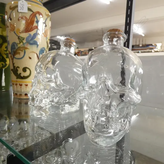PR GLASS SKULL BOTTLES H.165mm