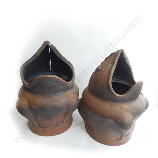 PR LG POTTERY FROG SHAPED CHIMNEY POTS - POSSIBLY NZH 440MM