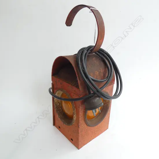 RED INDUSTRIAL LANTERN 