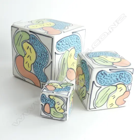 WARREN TIPPET SET OF 3 GRADUATED CUBES...