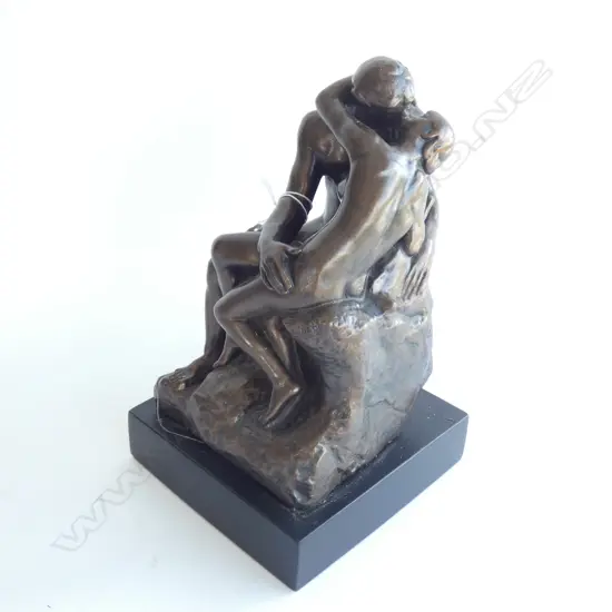 BRONZED RESIN 'LOVERS KISS' SCULPTURE H.300mm