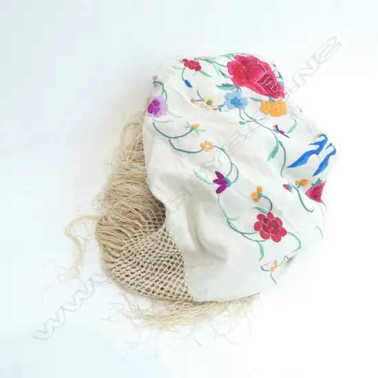 SILK EMBROIDED SHAWL WITH FRINGE