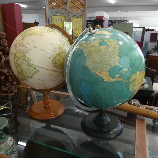 2 VINTAGE GLOBES H.450mm