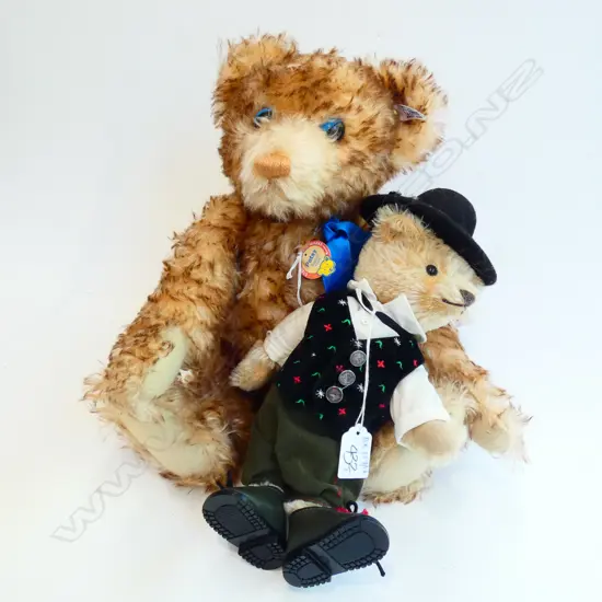 2 STEIFF BEARS 