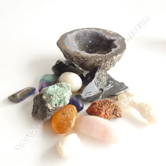 GEODE & OTHER STONES 