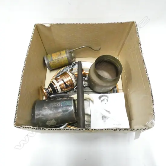 BOX COLLECTABLES INCL. OLD PRIMUS GAS BOTTLE & 1886 SILVER PLATE CUP