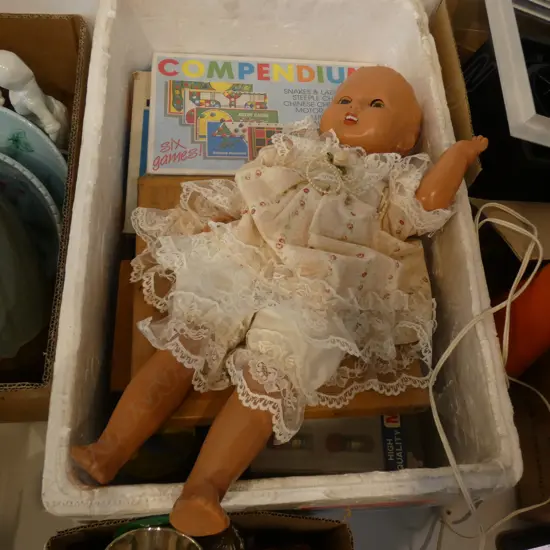 BIG BOX ASST VINTAGE TOYS / GAMES ETC. INCL BOXED MICROSCOPES