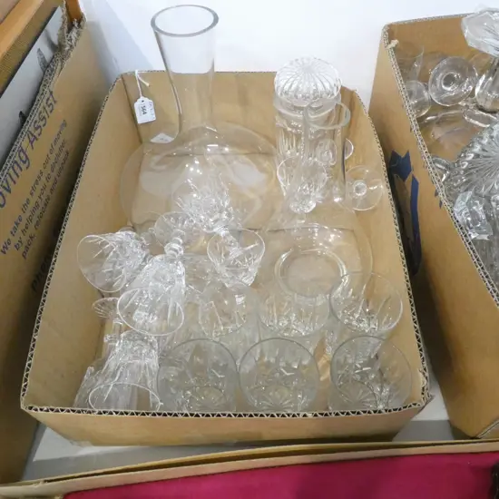BOX GLASS INCL CRYSTAL GLASSES ETC..