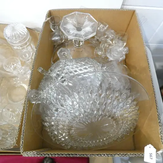BOX LOT OLD GLASS - BOWLS / COMPORTS ETC..