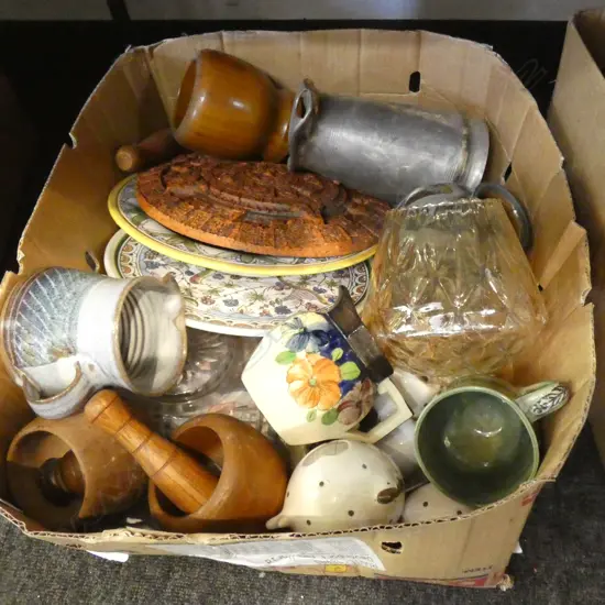 BOX LOT ASST. CERAMICS ETC