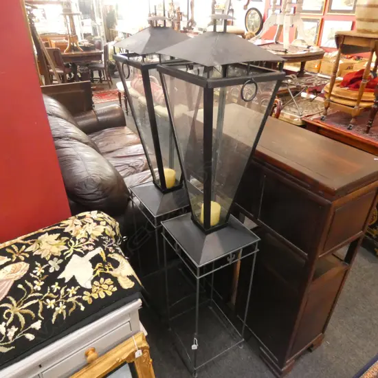 PR LARGE METAL HURRICANE LAMPS ON STANDS H.1600mm