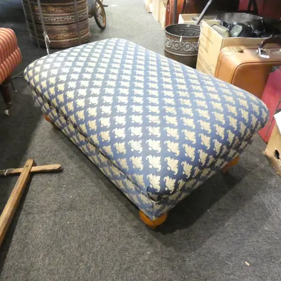UPHOLSTED OTTOMAN