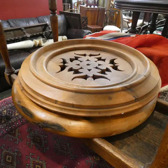 2 WOODEN VILLA CEILING ROSES 540mm dia