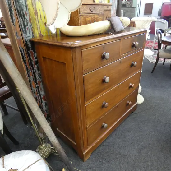 5 DRAWER VICTORIAN CHEST...