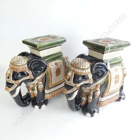 PR BLACK CERAMIC ELEPHANTS H.380mm