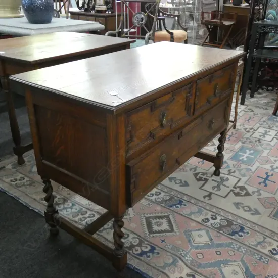 OAK BARLEY TWIST CHEST L 1080 MM